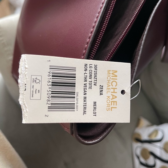 SALE🍁NEW Michael Kors Zena Extra Large Tote/Merlot HOT COLOR🍁 - Picture 10 of 10